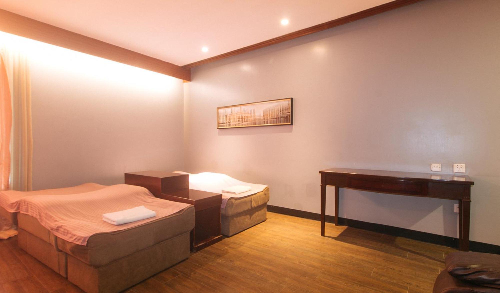 Reddoorz Premium At Jjimjbang Hotel Spa Manila Room photo
