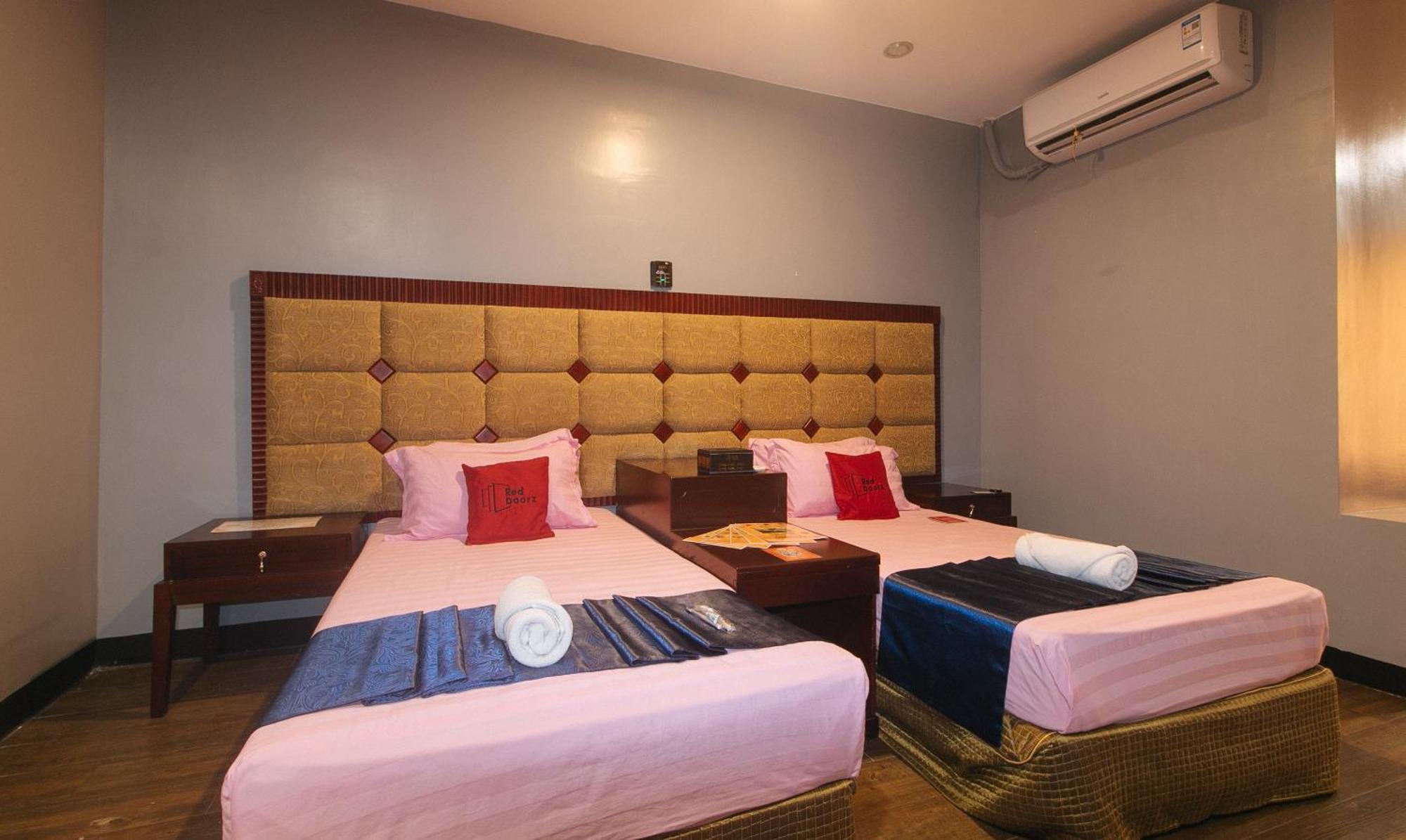 Reddoorz Premium At Jjimjbang Hotel Spa Manila Room photo